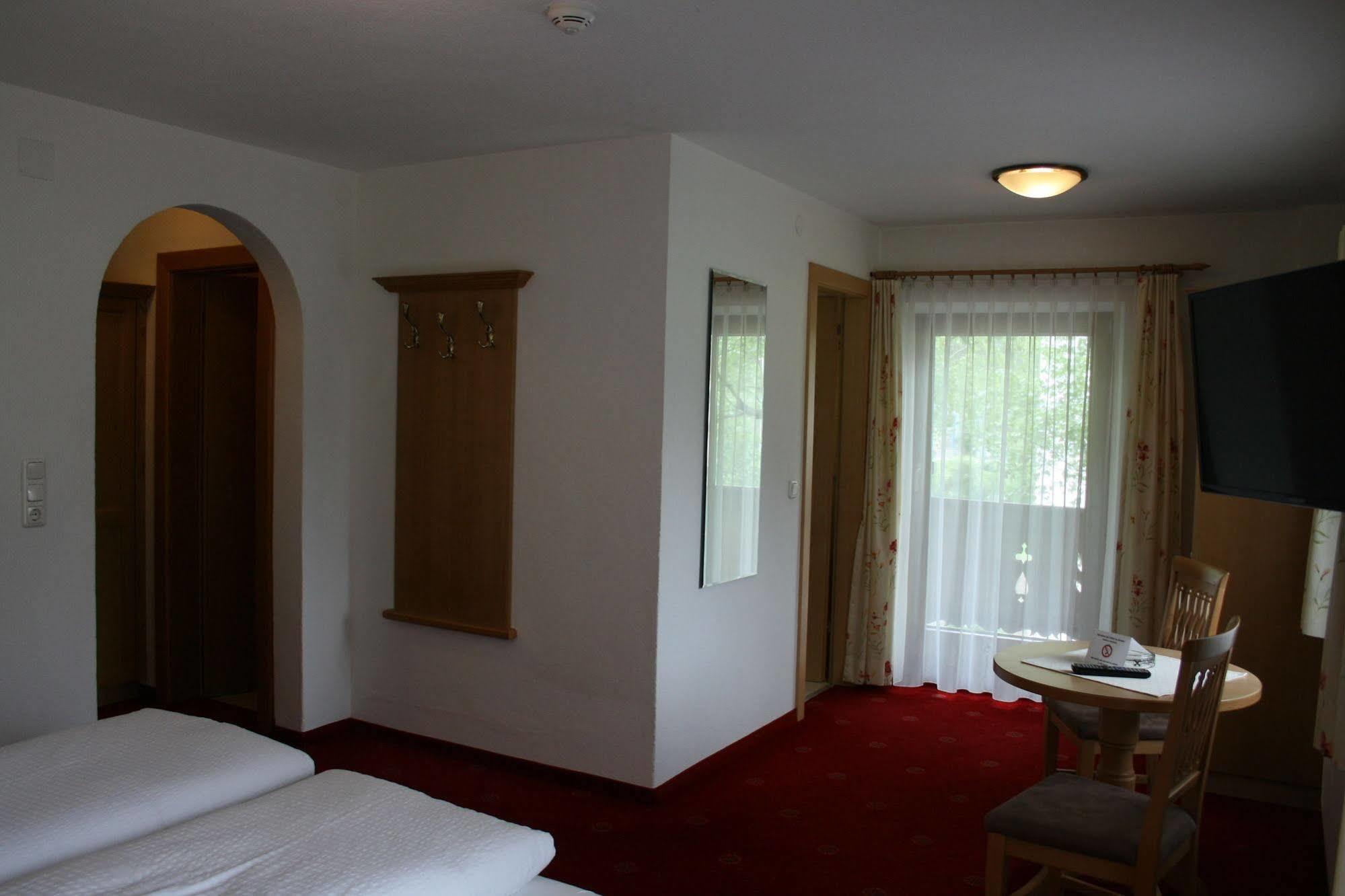 Pension Birkenhof Mayrhofen Extérieur photo